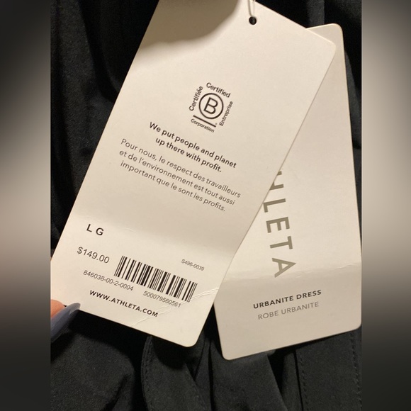 Athleta Urbanite Dress // Black - Picture 11 of 16